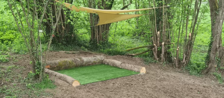 Création d'une terrasse ombragée naturelle à Saint Génix Les villages