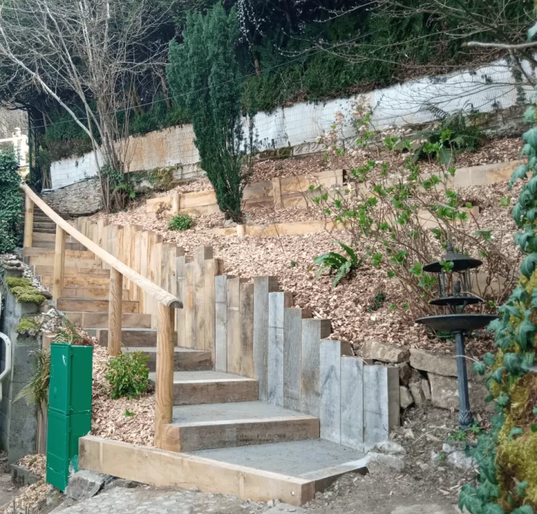 Création escalier en bois sur-mesure à Aiguebelette , Saint-Genix-sur-Guiers, Paccard Paysage