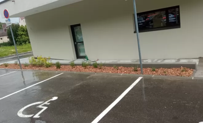 Côté parking
